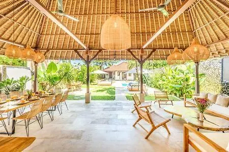 Villa Toscana - 7 Bdr Luxury Villa With Private Pool Seminyak  Indonesia